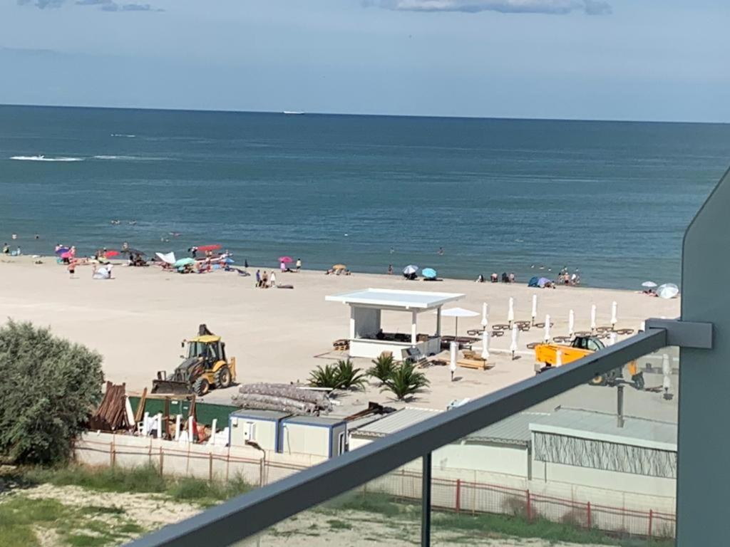 White Tower Mamaia Prestige Apartments Extérieur photo