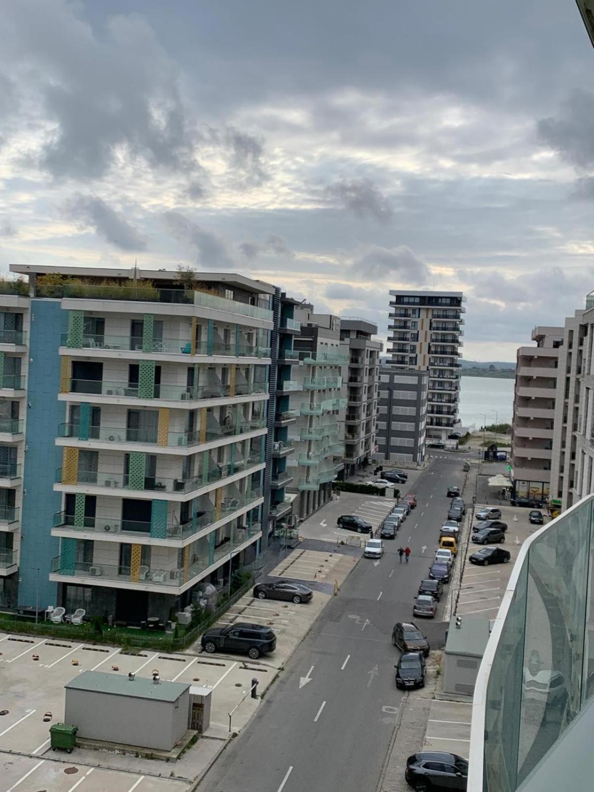 White Tower Mamaia Prestige Apartments Extérieur photo