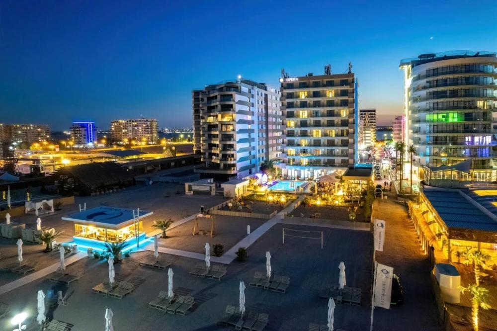 White Tower Mamaia Prestige Apartments Extérieur photo